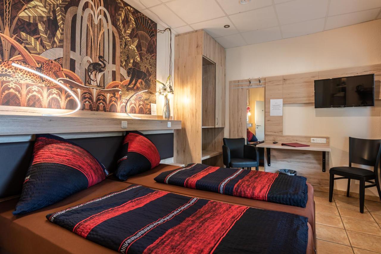 Land-Hotel Zum Schwan, Garni Weilerswist-Metternich, 3 E-Ladestationen, Naehe Phantasialand, Palmenparadies Euskirchen Εξωτερικό φωτογραφία