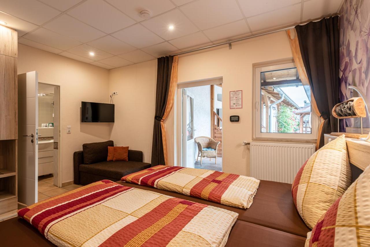 Land-Hotel Zum Schwan, Garni Weilerswist-Metternich, 3 E-Ladestationen, Naehe Phantasialand, Palmenparadies Euskirchen Εξωτερικό φωτογραφία