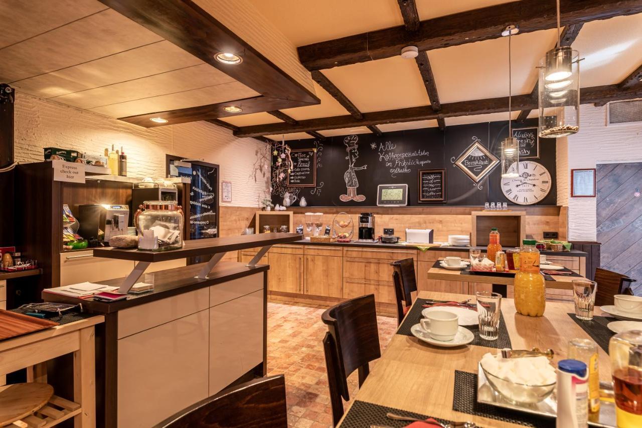 Land-Hotel Zum Schwan, Garni Weilerswist-Metternich, 3 E-Ladestationen, Naehe Phantasialand, Palmenparadies Euskirchen Εξωτερικό φωτογραφία