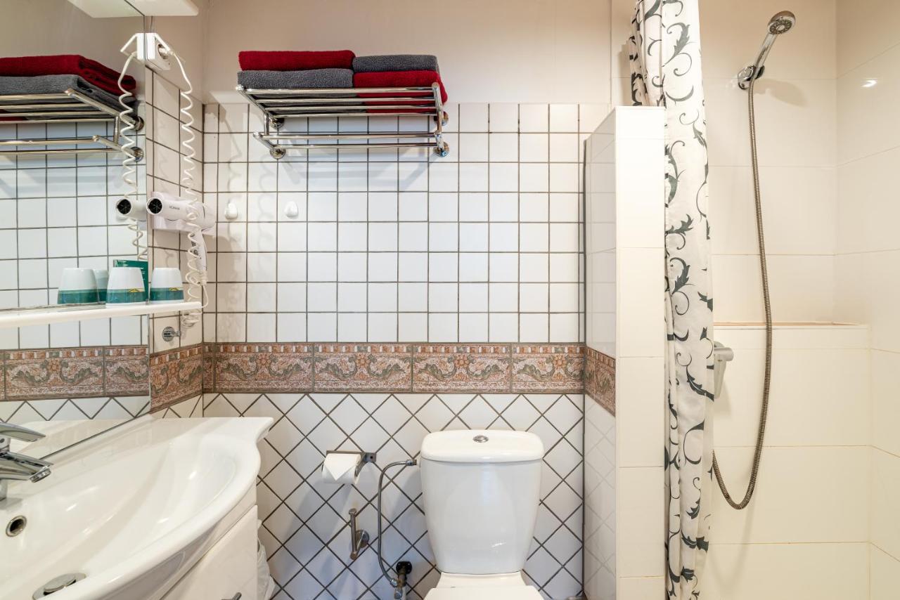 Land-Hotel Zum Schwan, Garni Weilerswist-Metternich, 3 E-Ladestationen, Naehe Phantasialand, Palmenparadies Euskirchen Εξωτερικό φωτογραφία
