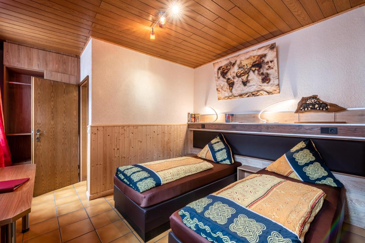 Land-Hotel Zum Schwan, Garni Weilerswist-Metternich, 3 E-Ladestationen, Naehe Phantasialand, Palmenparadies Euskirchen Εξωτερικό φωτογραφία